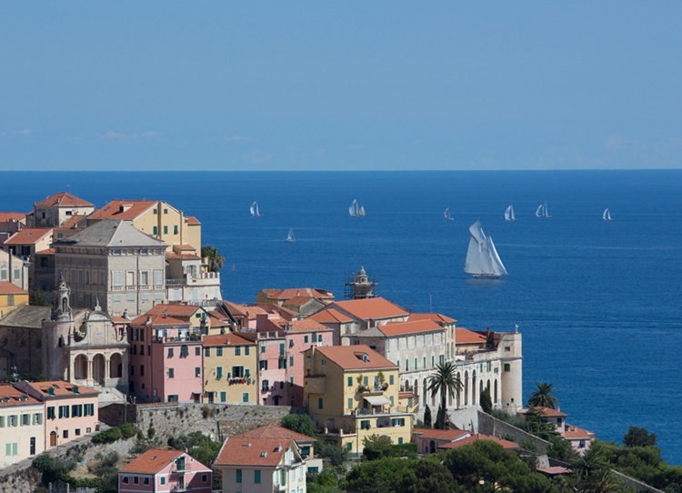 Ben Wood, Elena Off Imperia, Italy