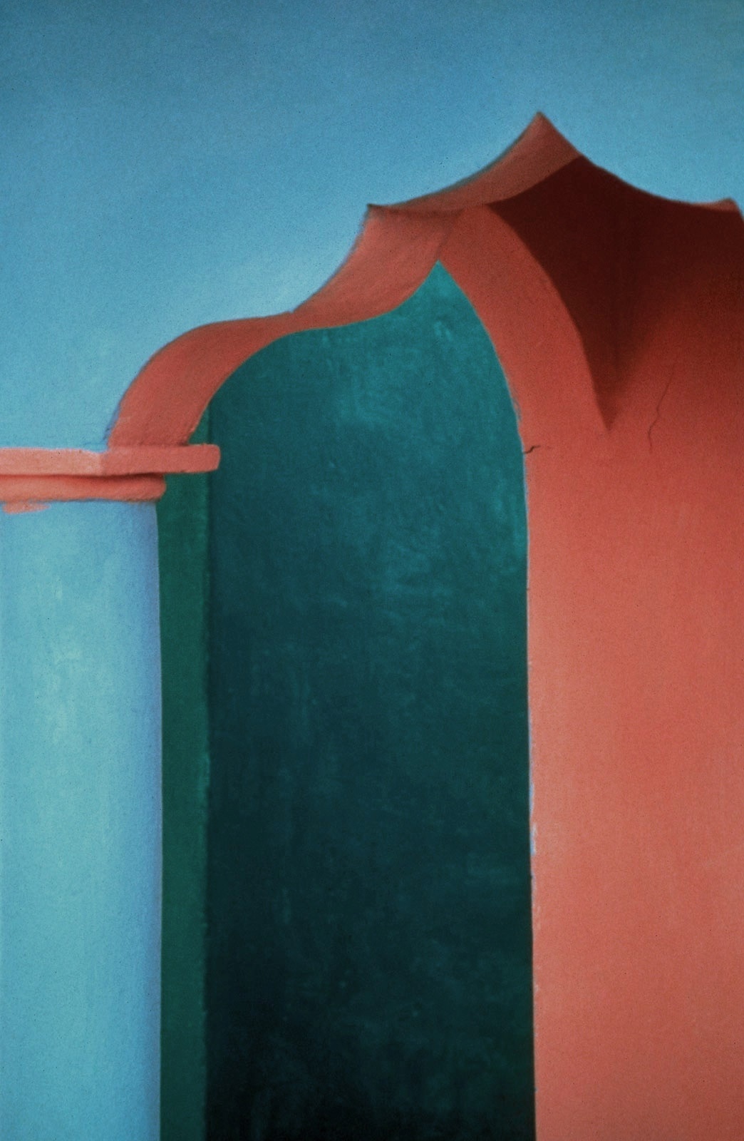 Jeffrey Becom, Scalloped Arch, Nunkini, Campeche, Mexico, 1994