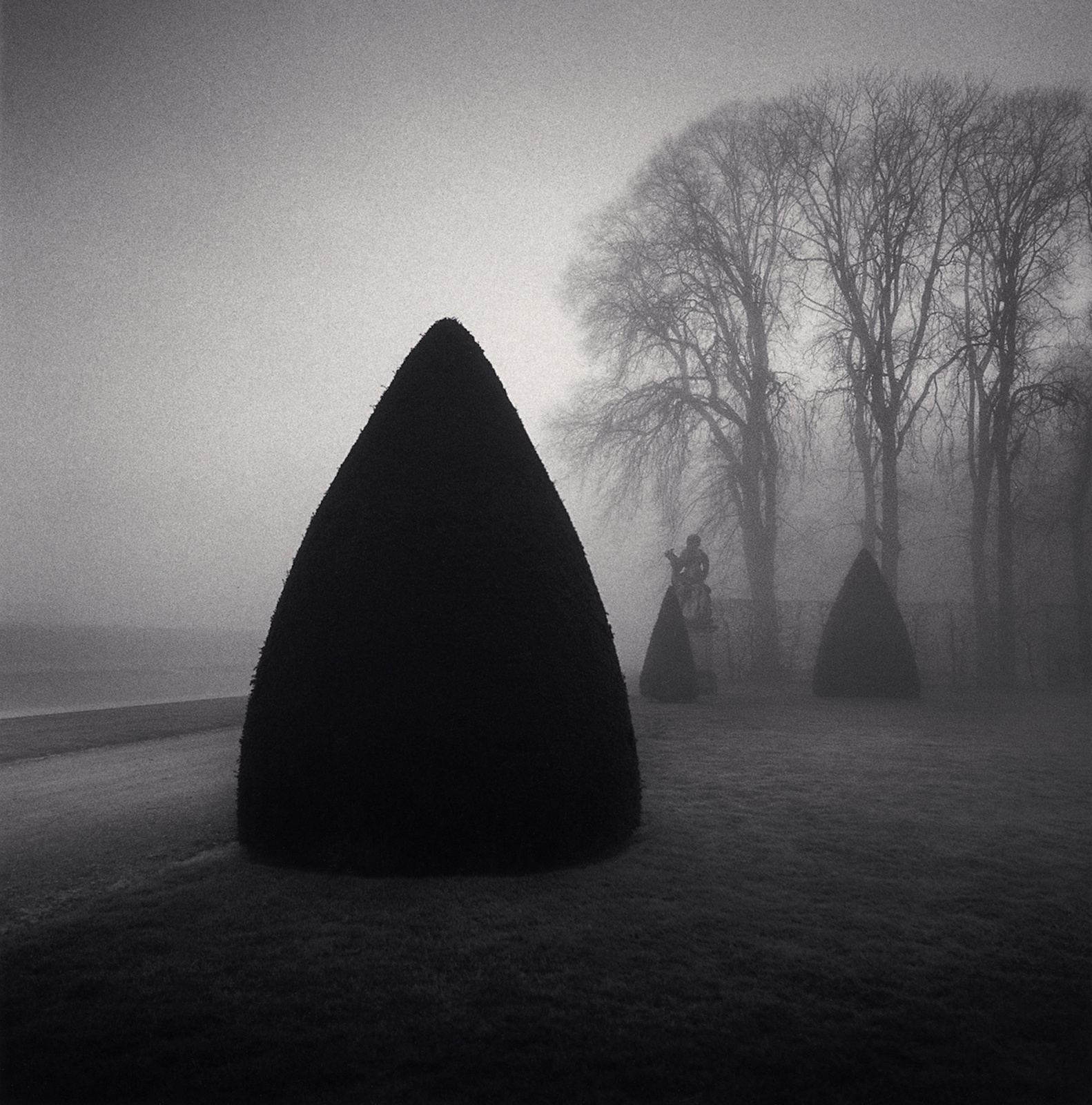 Michael Kenna, Daybreak, Vaux-Le-Vicomte, France, 1996