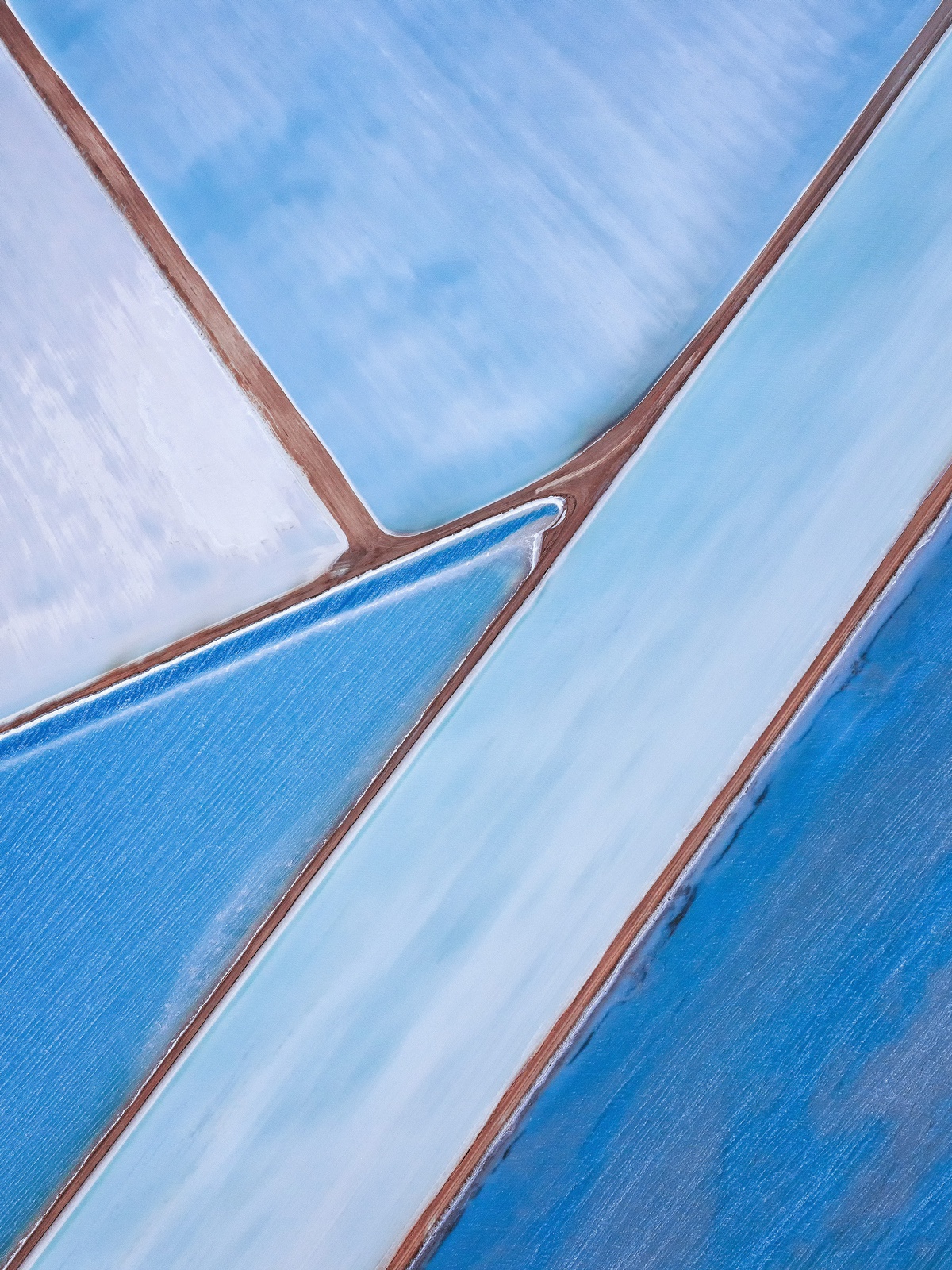 Yi Sun, Blue Geometry Study 1, Western Australia, 2017