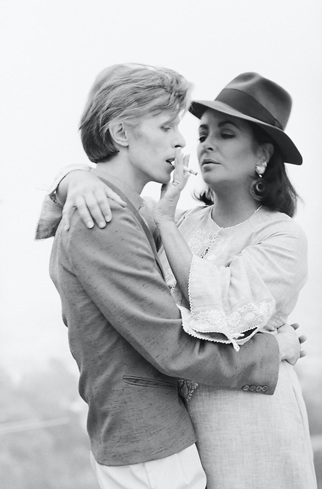 Terry O'Neill, David Bowie and Elizabeth Taylor, Beverly Hills, 1975