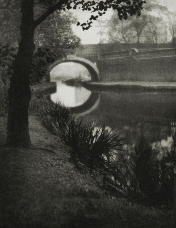 Alvin Langdon Coburn, Paddington Canal, London, 1909