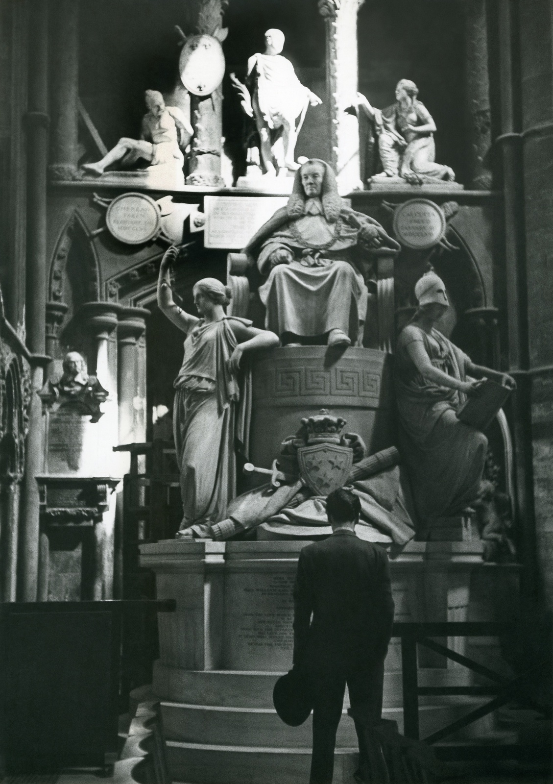 Henri Cartier-Bresson, Westminster Abbey, London, 1951