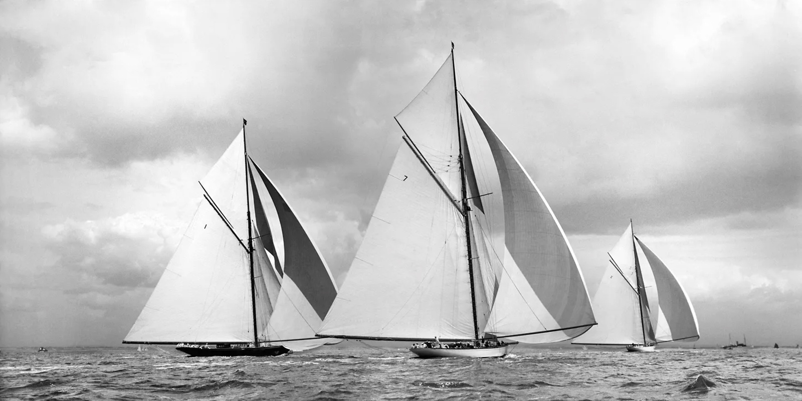 Beken Of Cowes Archive, Sailing Yacht Lulworth, White Heather & Britannia, 1927