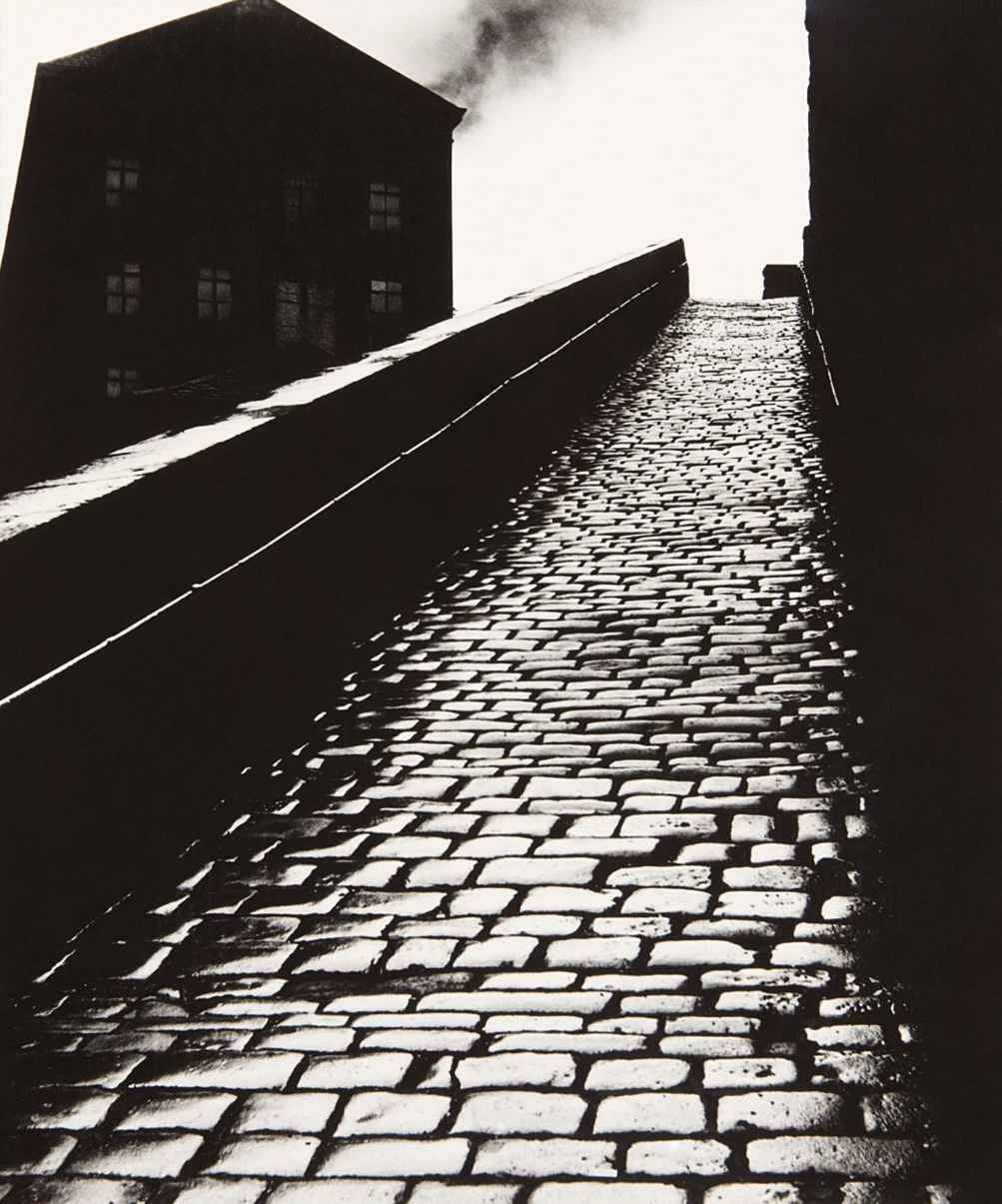 Bill Brandt, A Snicket In Halifax, England, 1937
