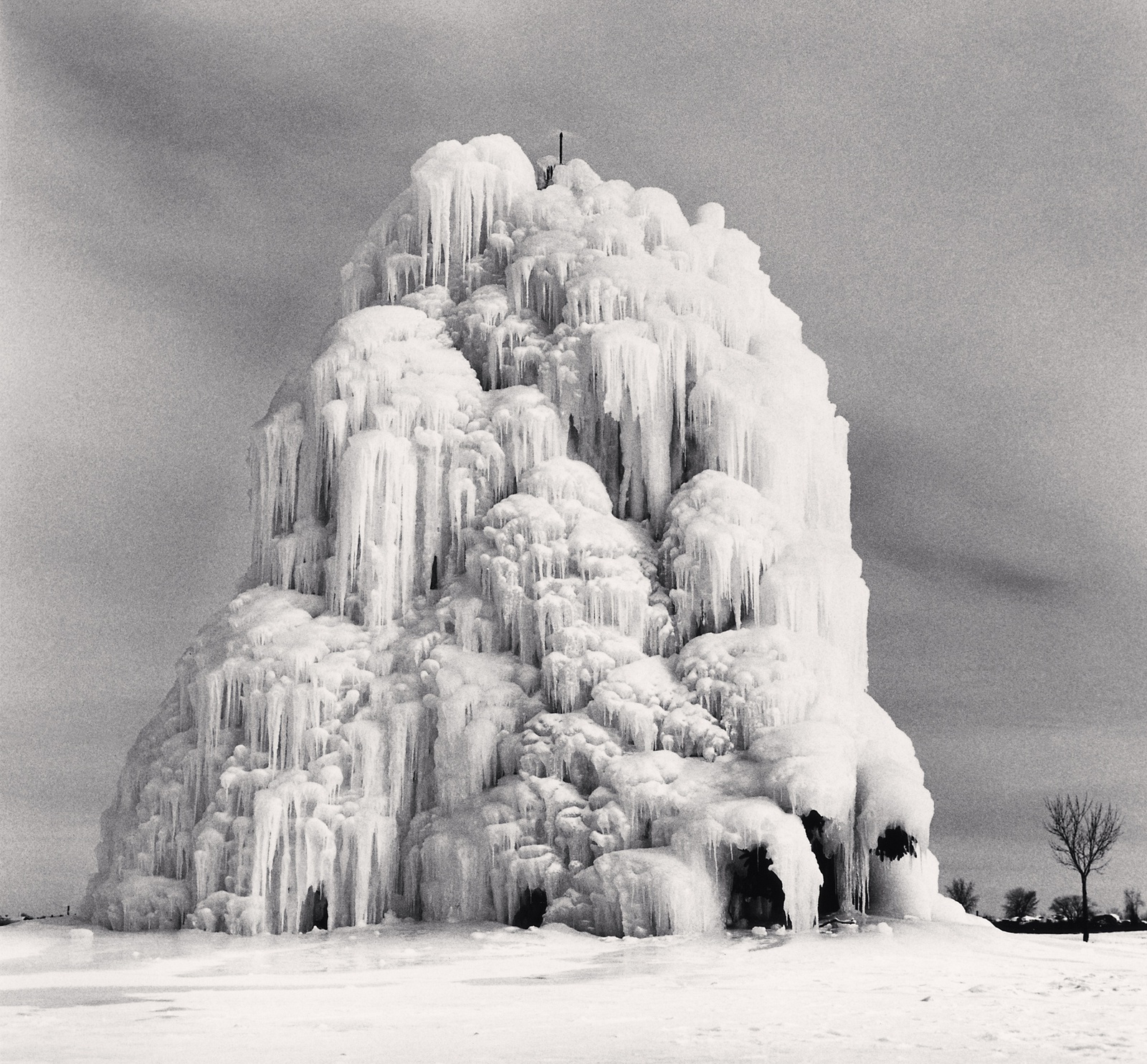 Michael Kenna, Frozen Fountain, Belle Isle, Detroit, Michigan, USA, 1994