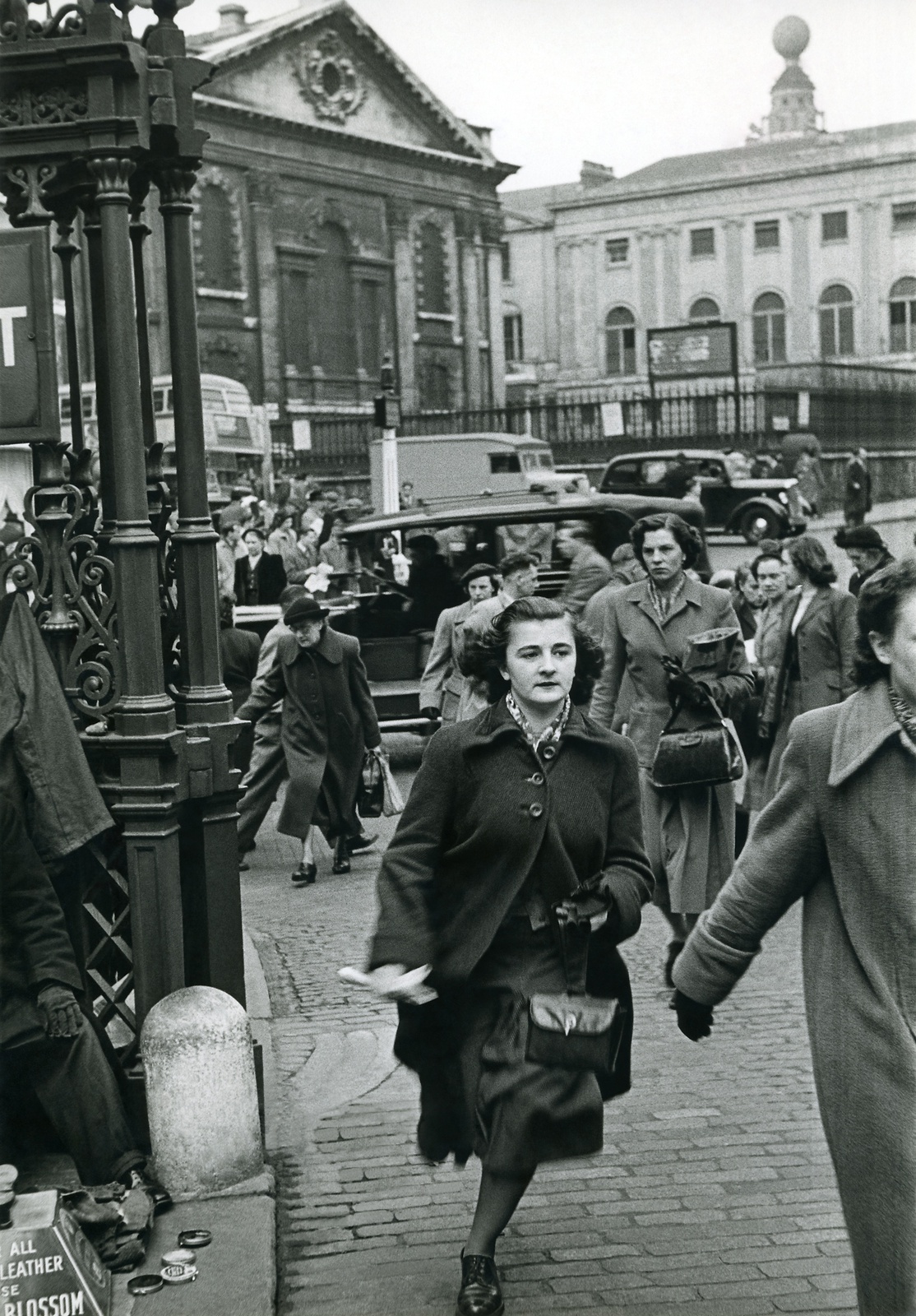 Henri Cartier-Bresson, Rush Hour At Charing Cross Station, The Strand, London, 1953