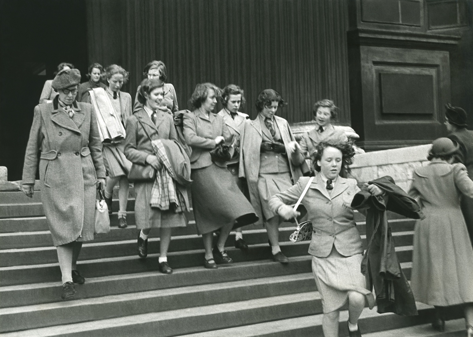 Henri Cartier-Bresson, Schoolgirls At St. Paul's Cathedral, London, 1953