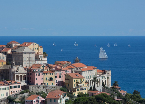 Ben Wood, Elena Off Imperia, Italy
