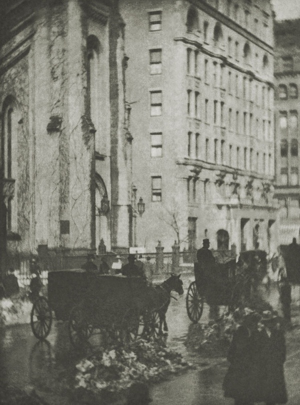 Alvin Langdon Coburn, The Holland House, 1909