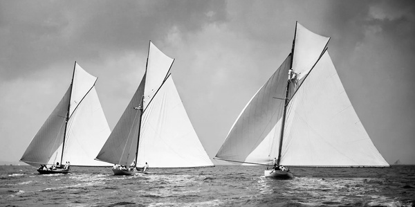 Beken Of Cowes Archive, Sailing Yacht Isolde, Penitent & Niagara, 1896