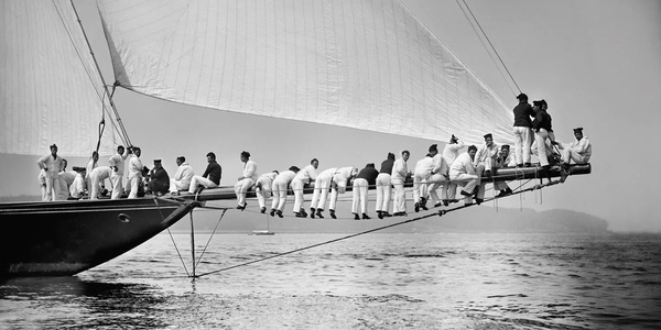 Beken Of Cowes Archive, Sailing Yacht Meteor II Aground, 1897