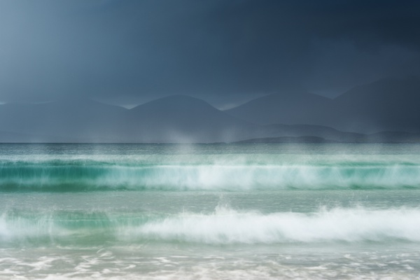 Margaret Soraya, Luskentyre Waves Study 1, Isle of Harris, Scotland, 2017