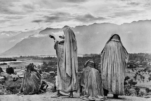 Henri Cartier-Bresson, Srinagar, Kashmir, 1948
