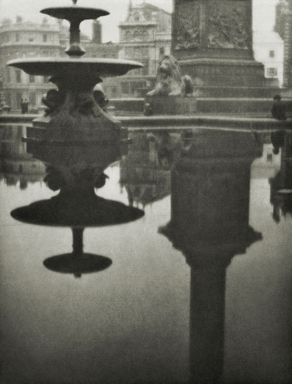 Alvin Langdon Coburn, Trafalgar Square, London, 1909