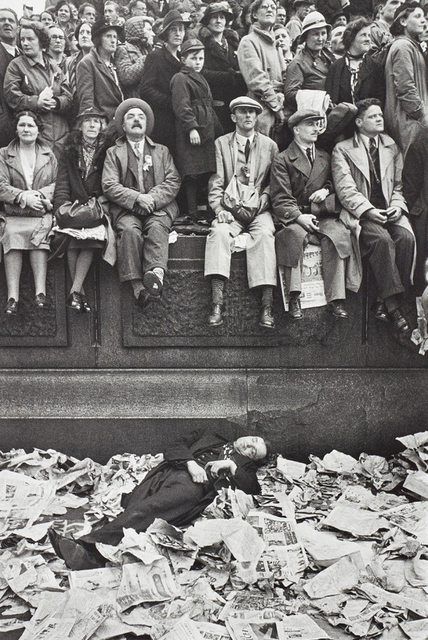 Henri Cartier-Bresson, Trafalgar Square On The Day Of The Coronation Of King George VI, London, 1937