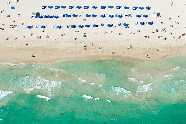 Tommy Clarke, Blue Umbrellas, Miami, 2019